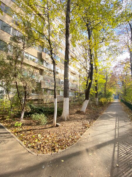 Drumul Taberei, metrou Romancierilor, et.4/9, semi-mobilat, liber