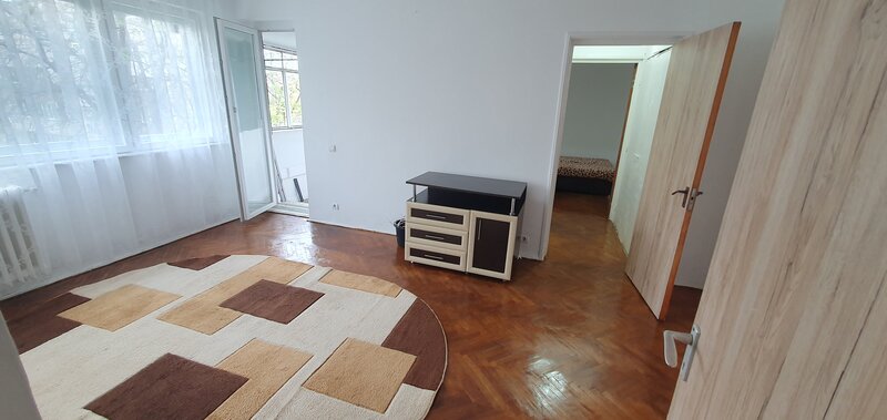 Drumul Taberei, metrou Romancierilor, et.4/9, semi-mobilat, liber