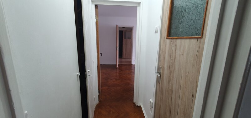 Drumul Taberei, metrou Romancierilor, et.4/9, semi-mobilat, liber